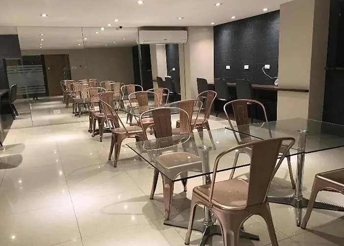Maxx Ortigas 4*