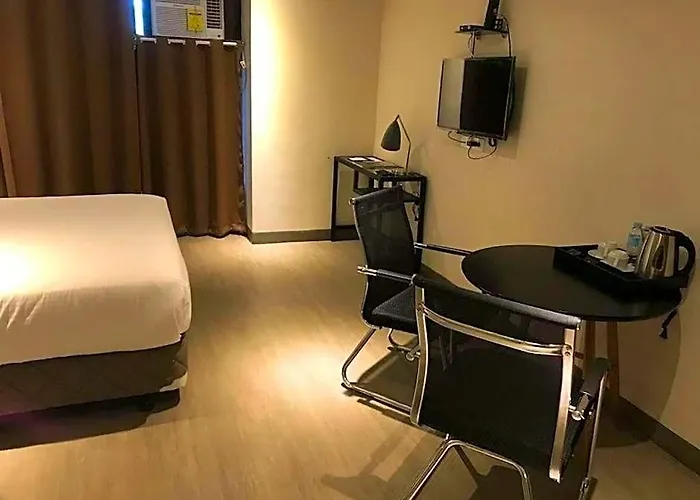 Hotel Maxx Ortigas