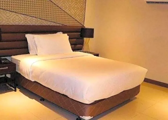 Maxx Ortigas Hotel 4*