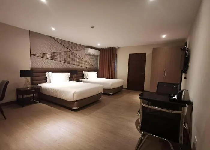 Maxx Ortigas 4*