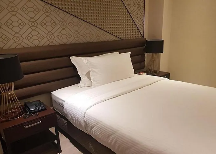 Maxx Ortigas 4*