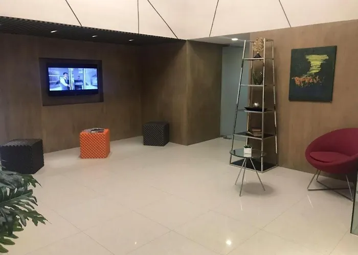 Hotel Maxx Ortigas 4*