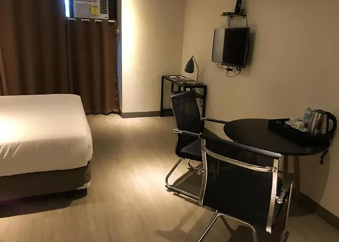 Maxx Ortigas Hotel 4*